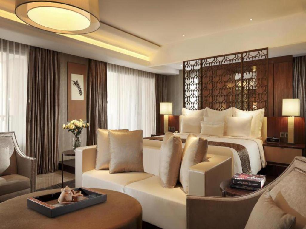 Hotel Tentrem Jogjakarta Buitenkant foto